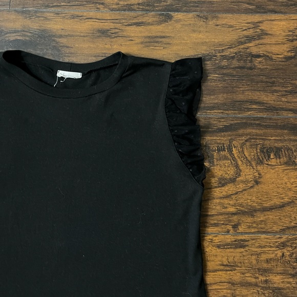 Les Amis Women’s LargeBlack Lace Ruffled Muscle Tee Sleeveless Top - Picture 3 of 6